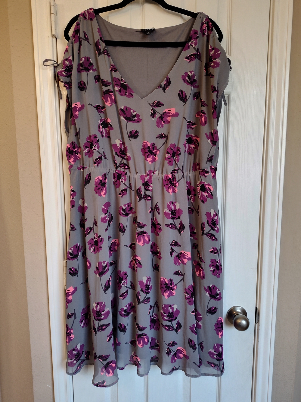 Torrid Gray Midi Dress with Pink Floral Print and Tie Shoulders